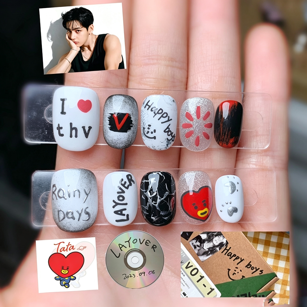 Press On Nails (8 Options)